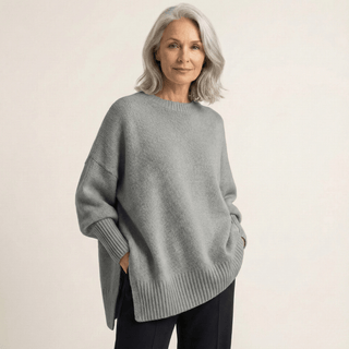 Livia I : un pull élégant à ourlet asymétrique