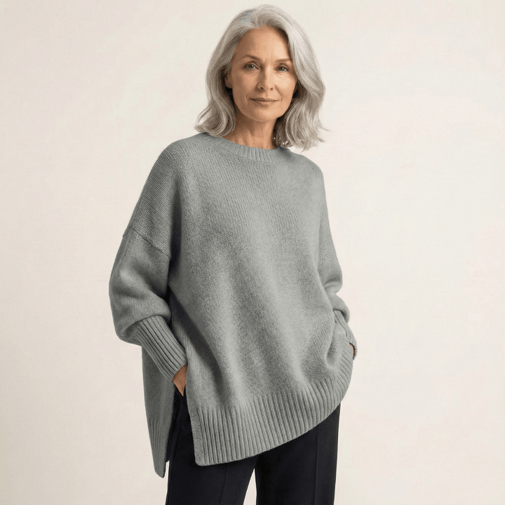 Livia I : un pull élégant à ourlet asymétrique