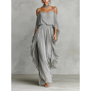 Isabela | Ensemble fluide gris composé d'un haut à bretelles et d'un pantalon léger